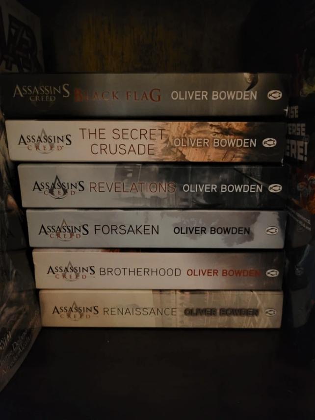 Assassin's Creed novels, Boeken, Verzenden, Gelezen
