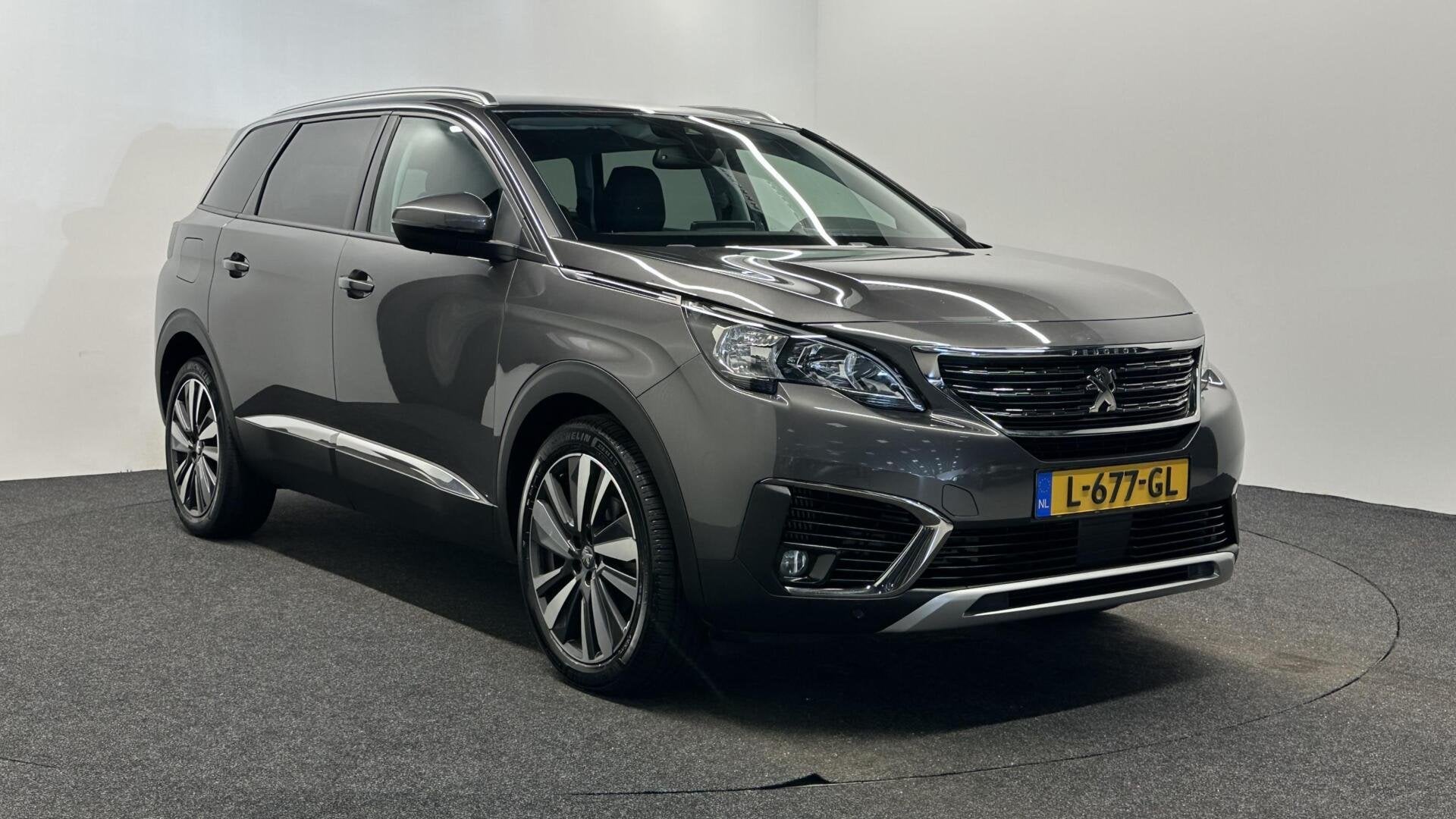 Peugeot 5008 1.2 PureTech Allure Avantage 7p CARPLAY CRUISE, Auto's, Peugeot, Gebruikt, Euro 6, 1199 cc, Met garantie (alle)