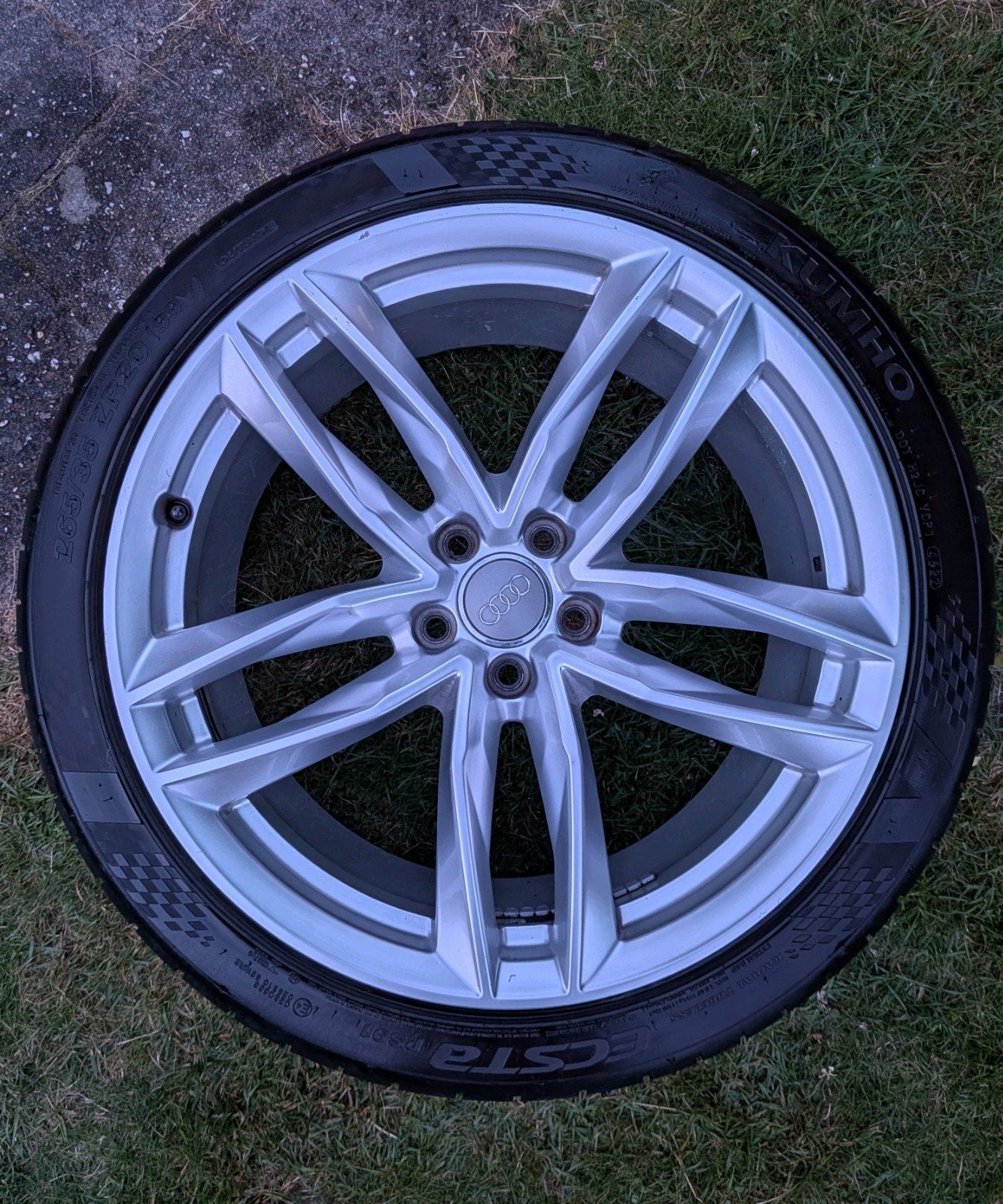 Audi 20 inch RS Velgen Kumho Zomerset DOT 22, Ophalen, Gebruikt, 265 mm, Banden en Velgen