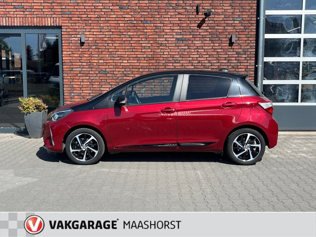Toyota Yaris 1.5 Hybrid Y20 AchteruitrijCam/LED/KeylessStart, Auto's, Toyota, 12 maanden, Euro 6, 4 cilinders, Bedrijf