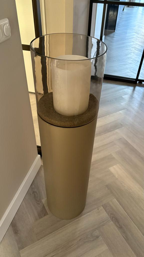 Initials Windlicht op Pilaar - 108 cm hoog, Ophalen, Overige materialen, Beige, Zo goed als nieuw