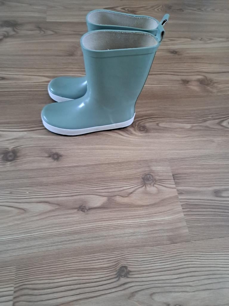 Regenlaarzen maat 32/33 weinig gedragen, Ophalen of Verzenden, Zo goed als nieuw, Jongetje of Meisje, Laarsjes