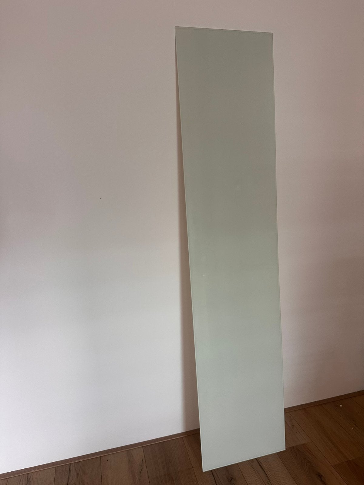 IKEA BESTÅ glazen bovenblad – wit/lichtgroen – 180 x 40 cm, Ophalen, 150 tot 200 cm, 25 tot 50 cm, Glas