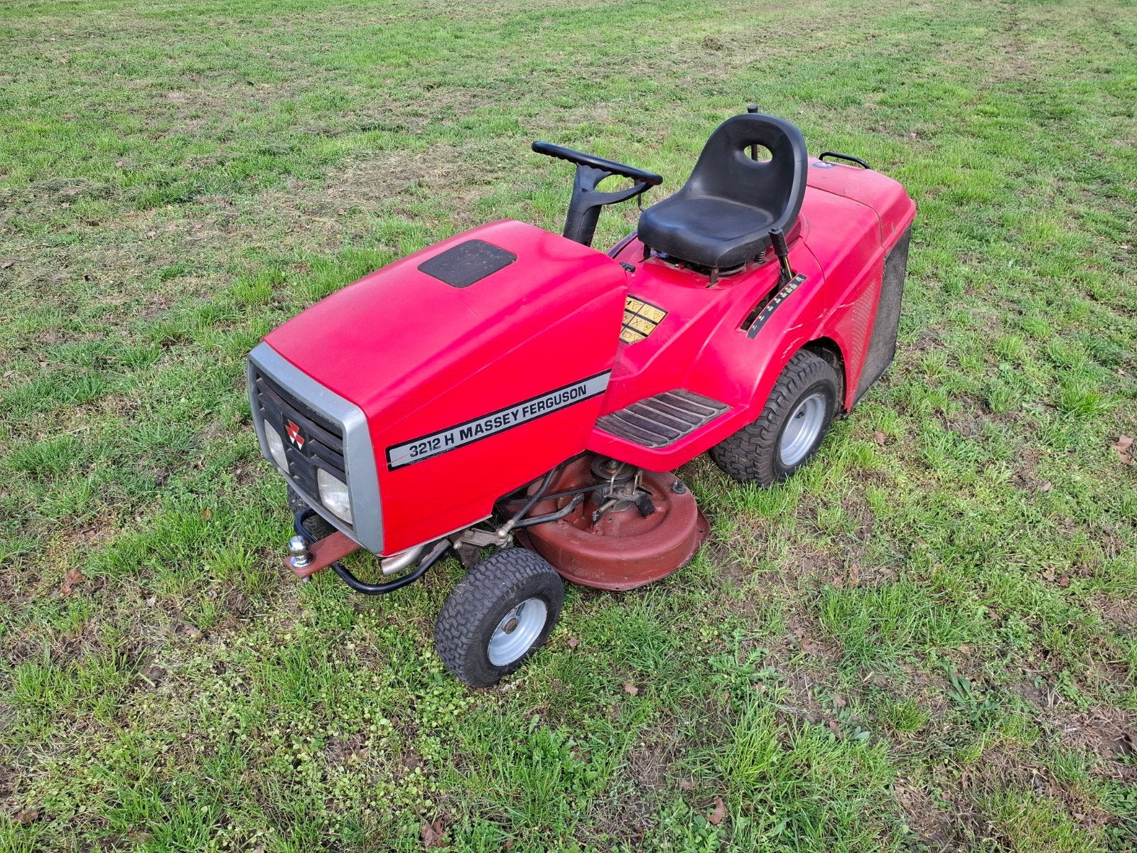 Massey Ferguson 3212 H Zitmaaier - Krachtige 12.5pk motor, Tuin en Terras, Ophalen, Cirkelmaaier, Gebruikt, Opvangbak