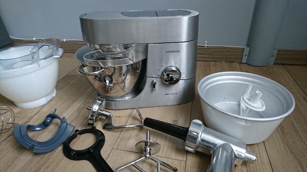 Kenwood Chef Titanium mixer, Witgoed en Apparatuur, Keukenmixers, 4 liter of meer, Ophalen, Zo goed als nieuw, 3 snelheden of meer