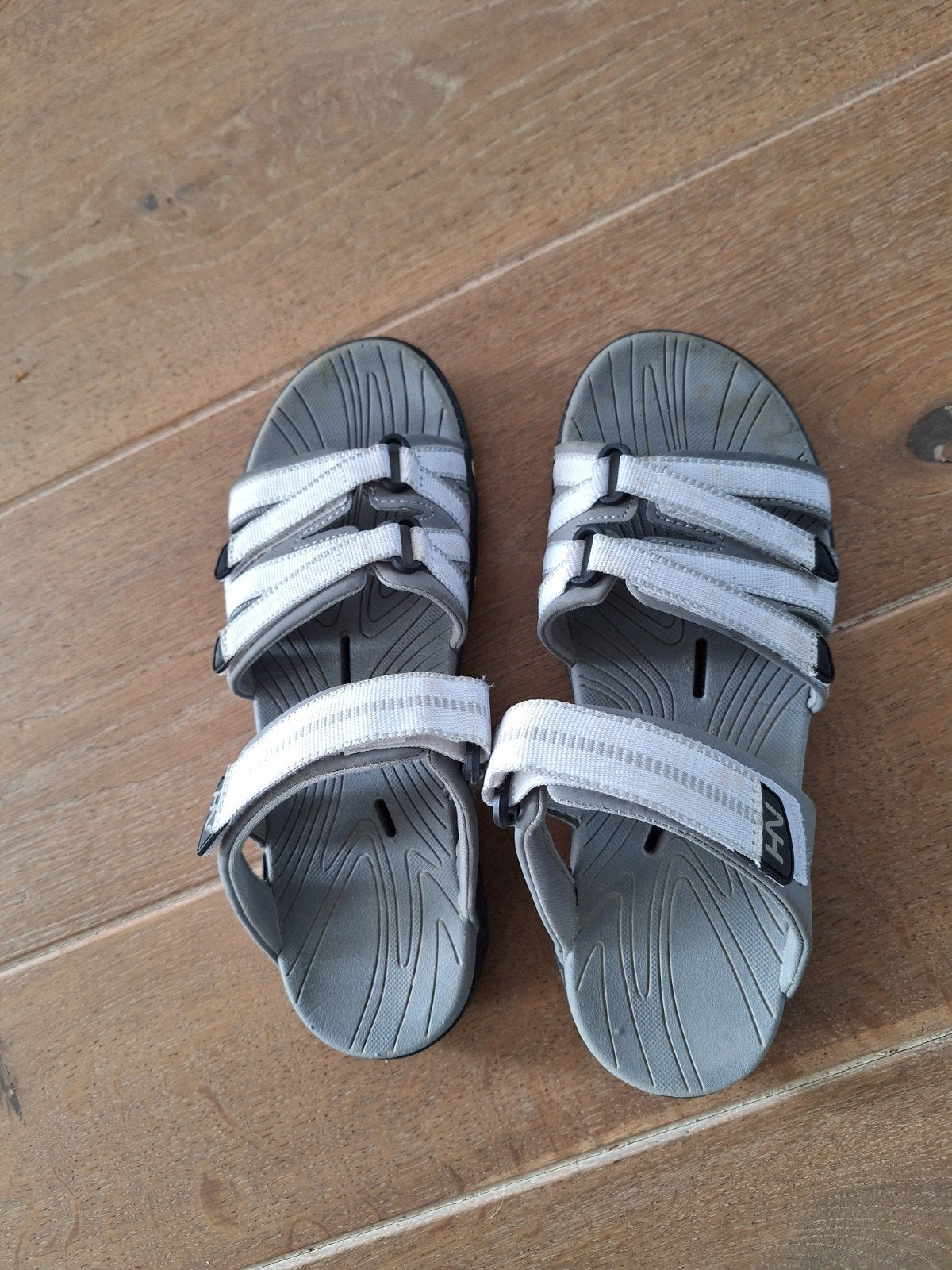 Comfortabele sandalen - ideaal voor wandelingen, Kleding | Dames, Zo goed als nieuw, Grijs, Human Nature, Sandalen of Muiltjes