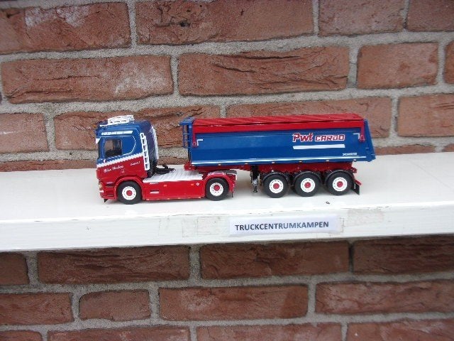 WSI  Scania  R  Normal   van  PWT  Cargo., Ophalen of Verzenden, Nieuw, Bus of Vrachtwagen, Wsi