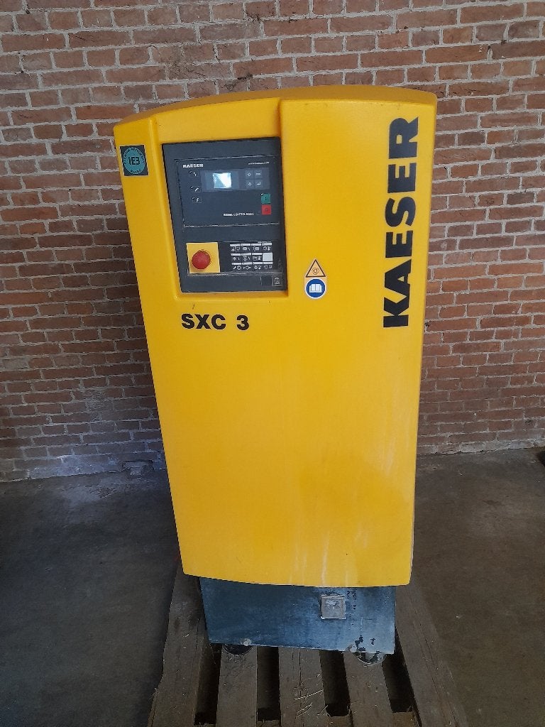 Kaeser SXC 3 schroefcompressor, Ophalen, Gebruikt, 200 tot 400 liter/min, Geluidgedempt