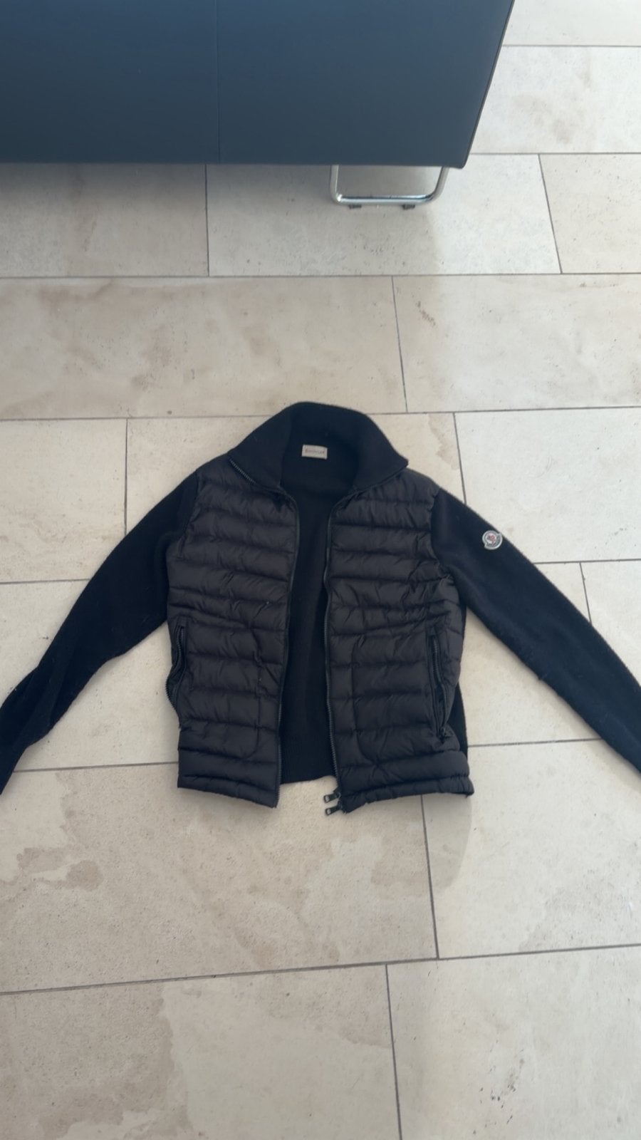 Moncler Koolvest M - Zwarte gewatteerde bodywarmer, Ophalen, Zo goed als nieuw, Maat 48/50 (M), Zwart