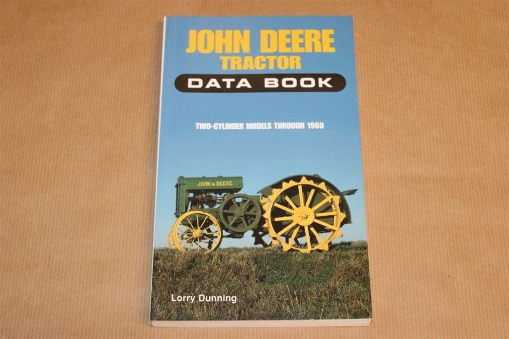 John Deere Tractor Data Book, Ophalen of Verzenden, Zo goed als nieuw, Tractor en Landbouw