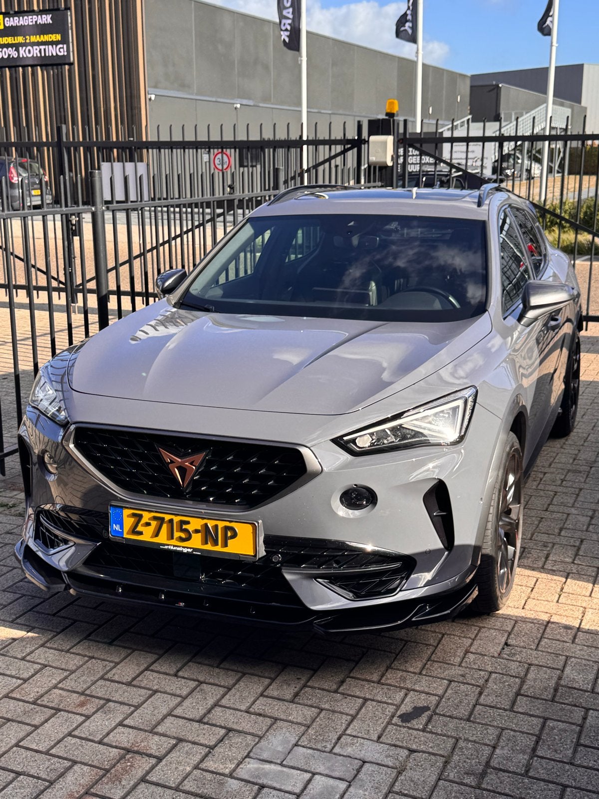 Cupra Formentor 2.0 TSI 310pk 4DRIVE Dsg-7 2021 Grijs, Auto's, 1800 kg, 4 cilinders, 310 pk, Vierwielaandrijving