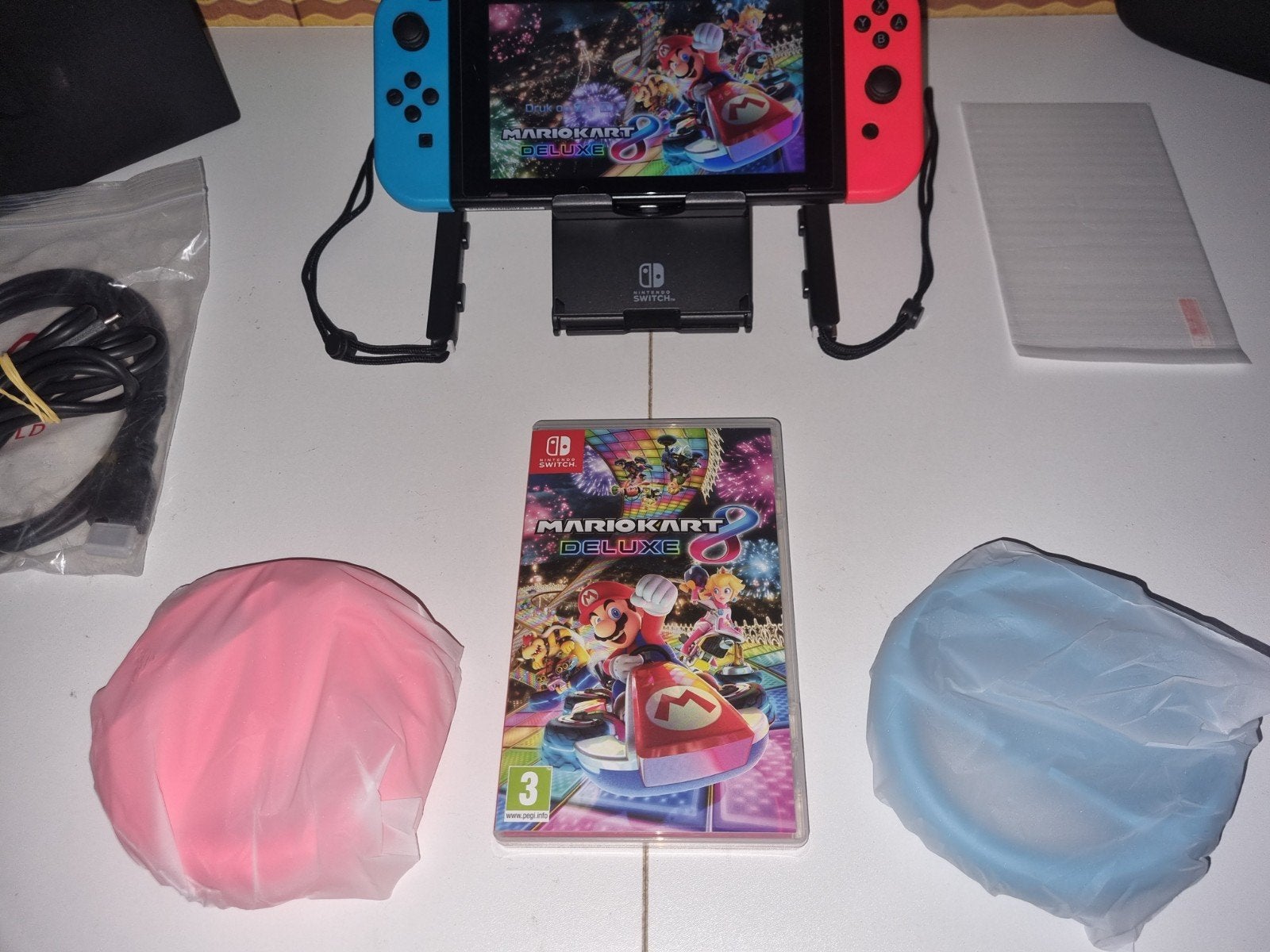 NINTENDO SWITCH NIEUW MODEL (2023) MARIO KART BUNDEL, Met 2 controllers, Ophalen of Verzenden, Zo goed als nieuw, Met harde schijf