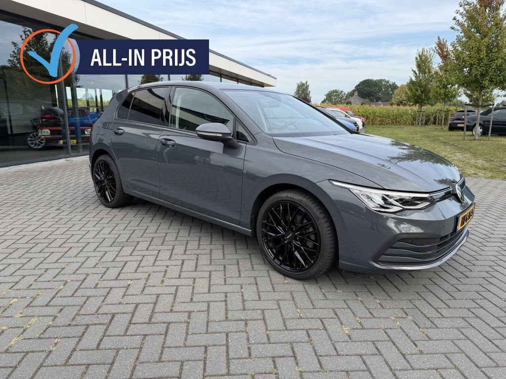 Volkswagen Golf 1.5 TSI Life Bns (bj 2020), Auto's, Euro 6, 4 cilinders, Bedrijf, Golf