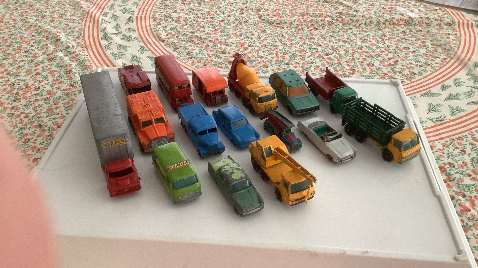 16 Lesney modellen incl. matchbox in bespeelde staat., Ophalen of Verzenden, Gebruikt, Auto