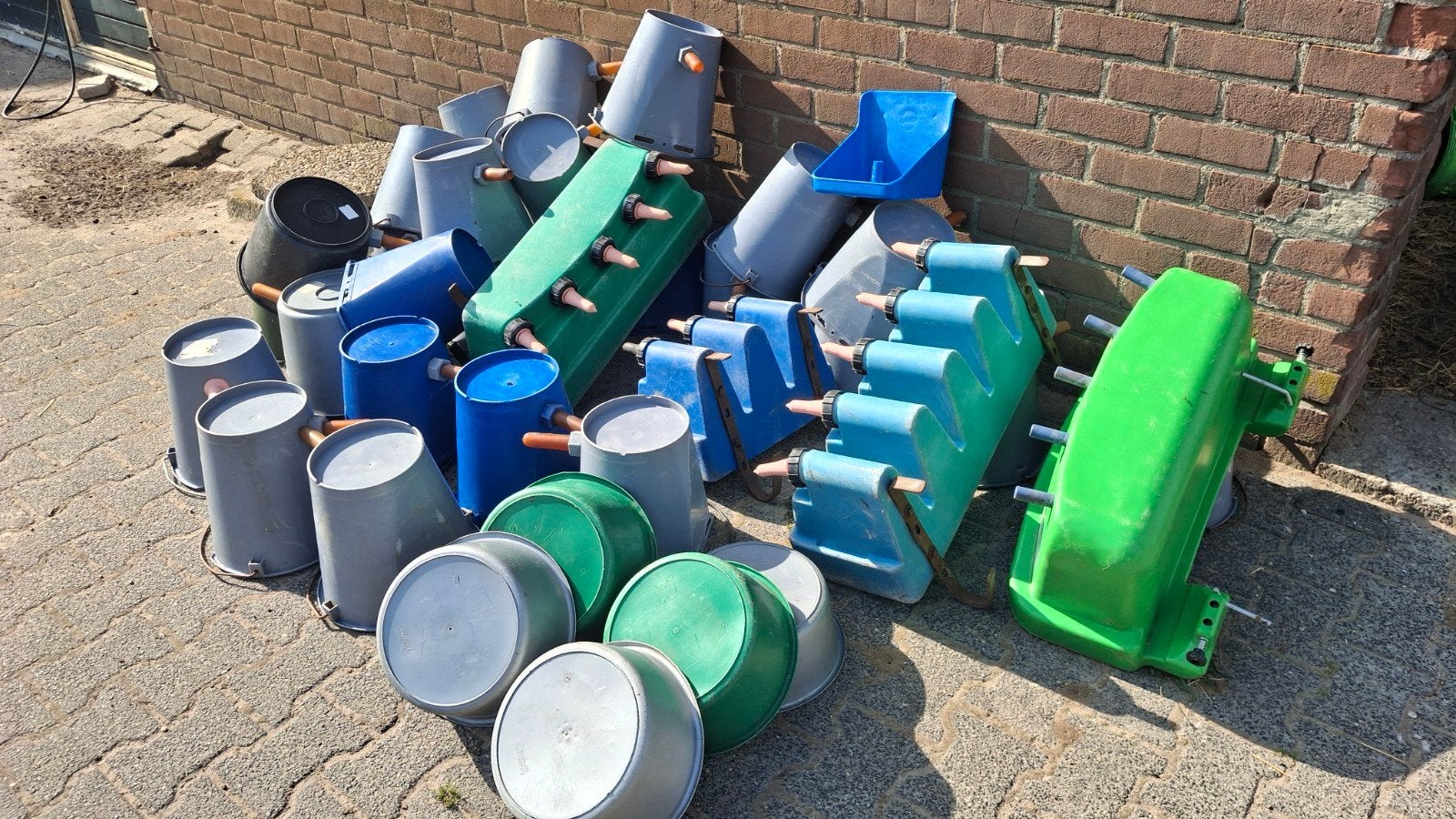 Kalverbarren en speenemmers kalveren, Ophalen