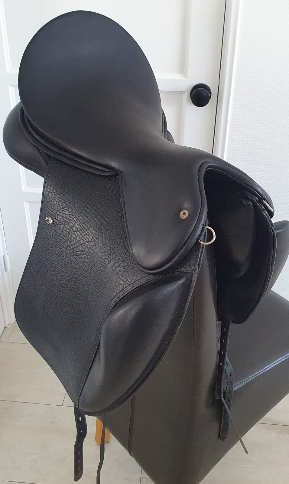 Zeer mooie wow dressuur zadel 17 inch, Ophalen of Verzenden, Zo goed als nieuw, Dressuur