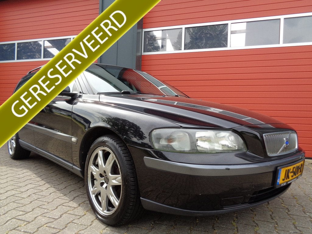 Volvo V70 2.4 Edition II 140PK Clima Cruise LMV Trekhaak Net, Voorwielaandrijving, Stoelverwarming, Zwart, Euro 4