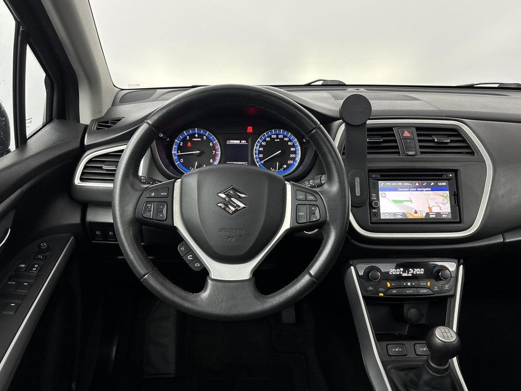 Suzuki SX4 S-Cross 1.6 High Executive AllGrip | Leder | Pano, Met garantie (alle), 400 kg, Leder, Handgeschakeld