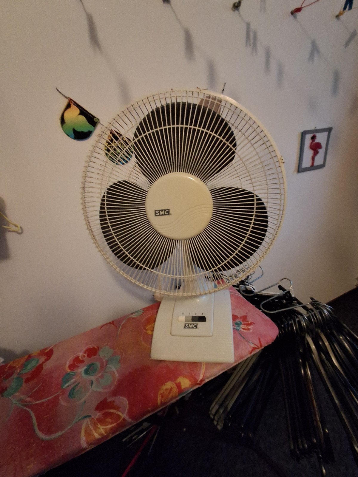 Een  witte  waaier, Witgoed en Apparatuur, Ventilatoren, Ophalen