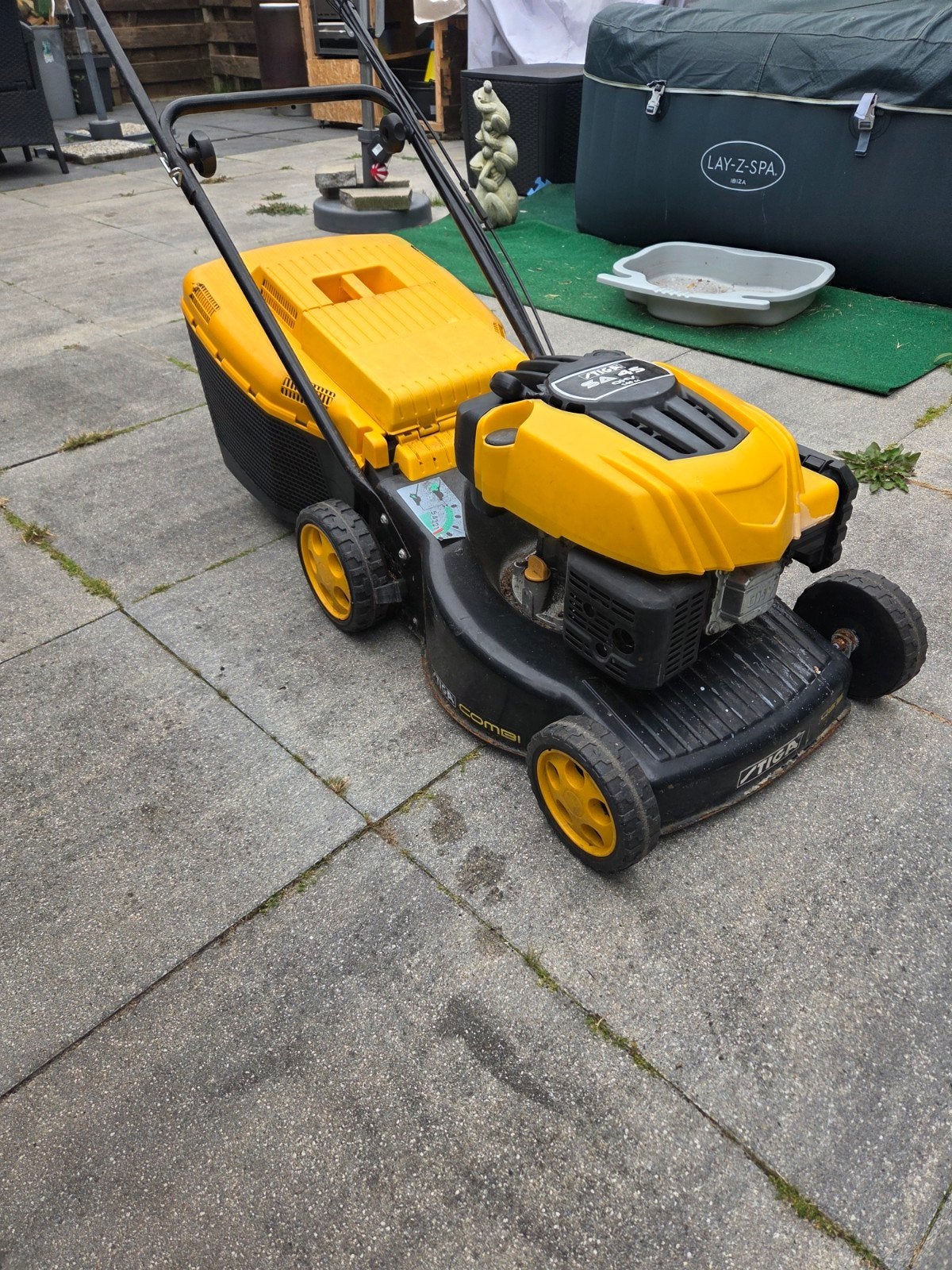 Stiga Combi Benzine Grasmaaier SA 45 OHV 140 CC, Ophalen, Cirkelmaaier, Gebruikt, Stiga