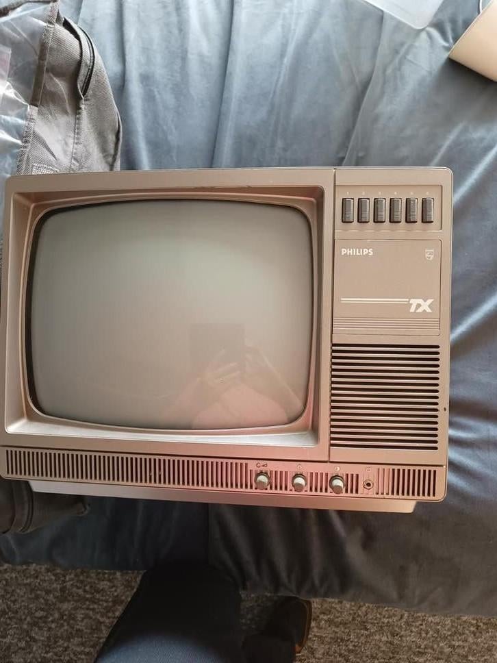 Philips tv uit jaren 70, Ophalen