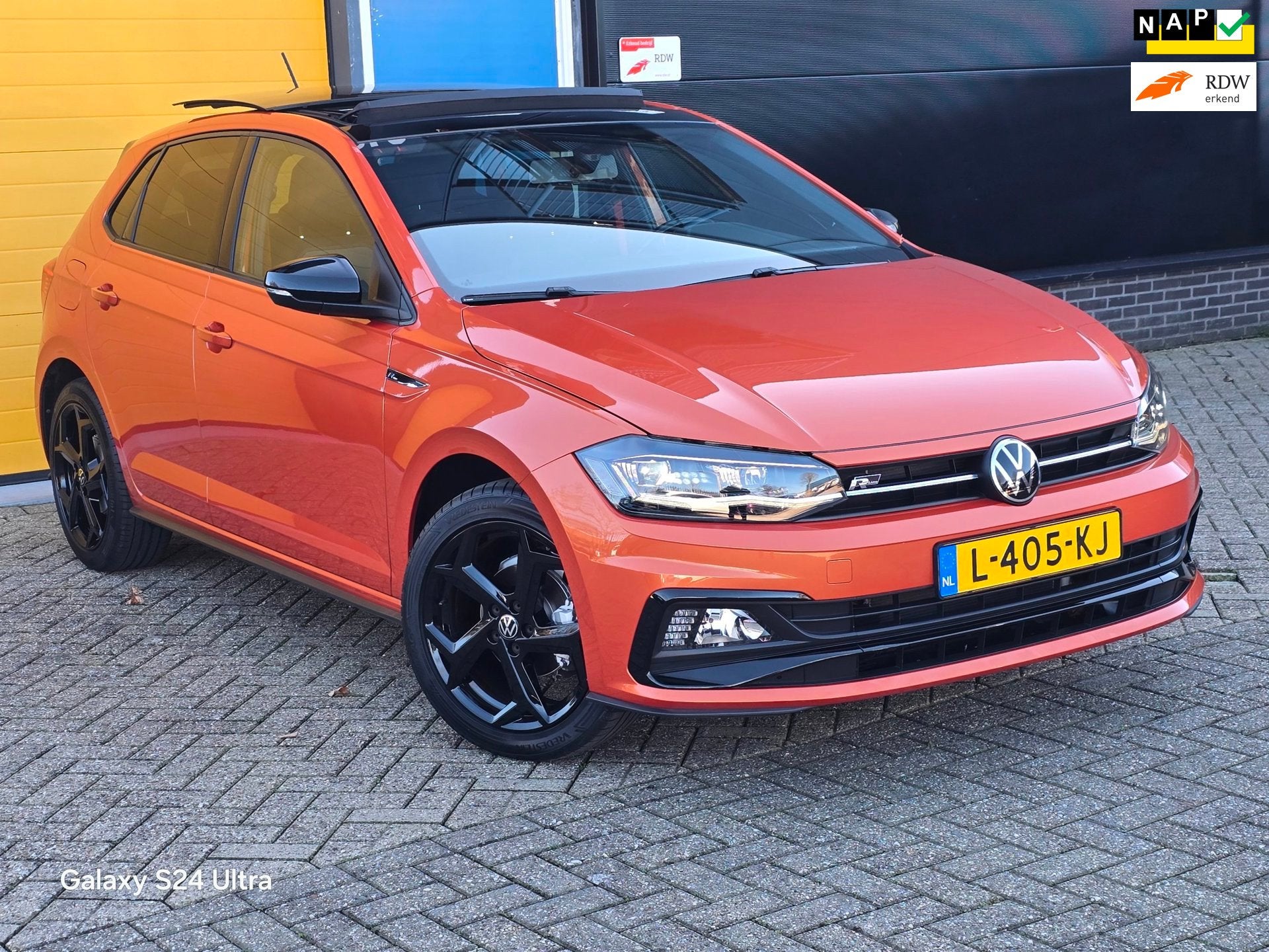 Volkswagen Polo 1.0 TSI R Line / NAP / Aut / Acc / Navi / Op, Auto's, Volkswagen, Dealer onderhouden, Gebruikt, Euro 6, 1096 kg