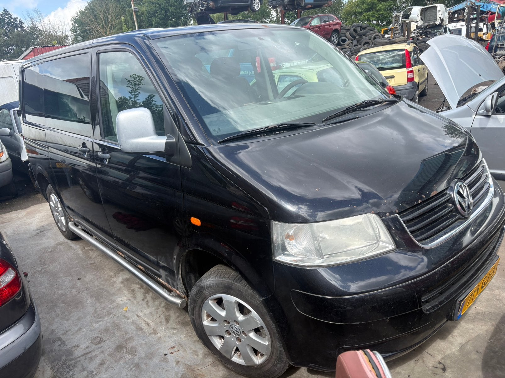 Volkswagen Transporter t5 2.5 TDI turbo defect export, Voorwielaandrijving, Volkswagen, Zwart, Origineel Nederlands