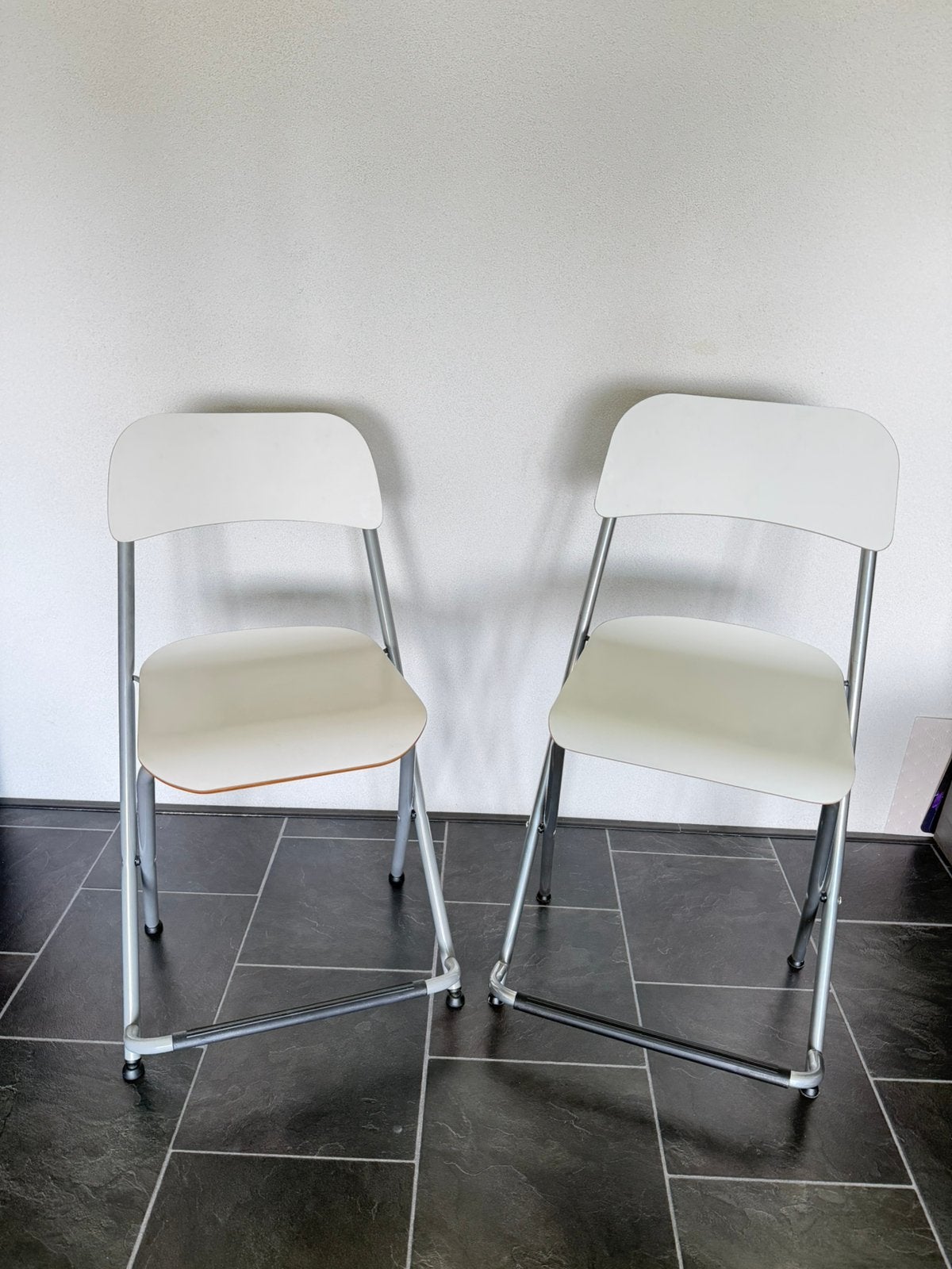 2x Ikea FRANKLIN Barkruk, opklapbaar, voetensteun, wit/wit, Ophalen, Met voetsteun, Zo goed als nieuw, Hout