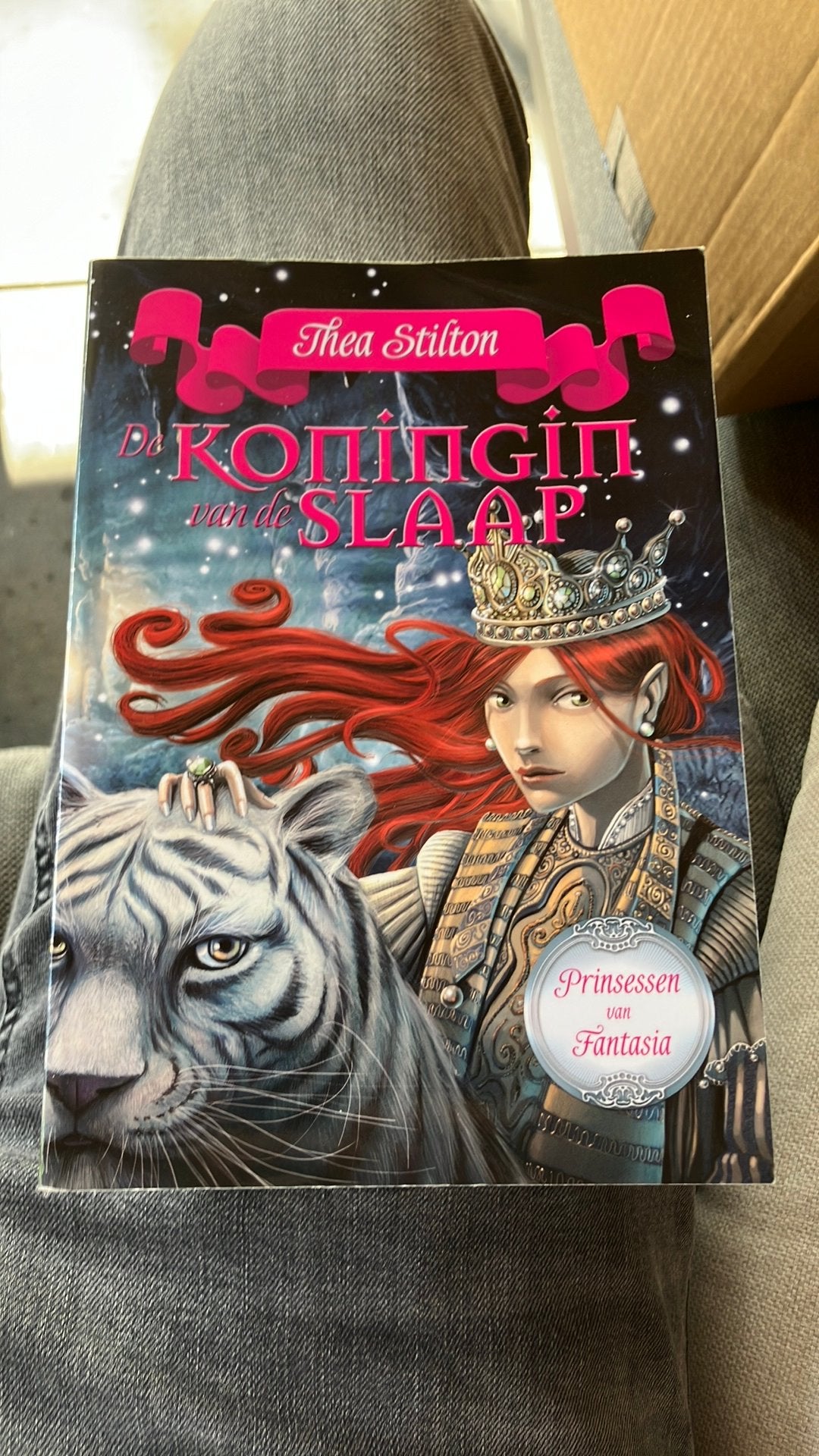 Thea Stilton - De koningin van de slaap, Boeken, Ophalen, Zo goed als nieuw, Thea Stilton