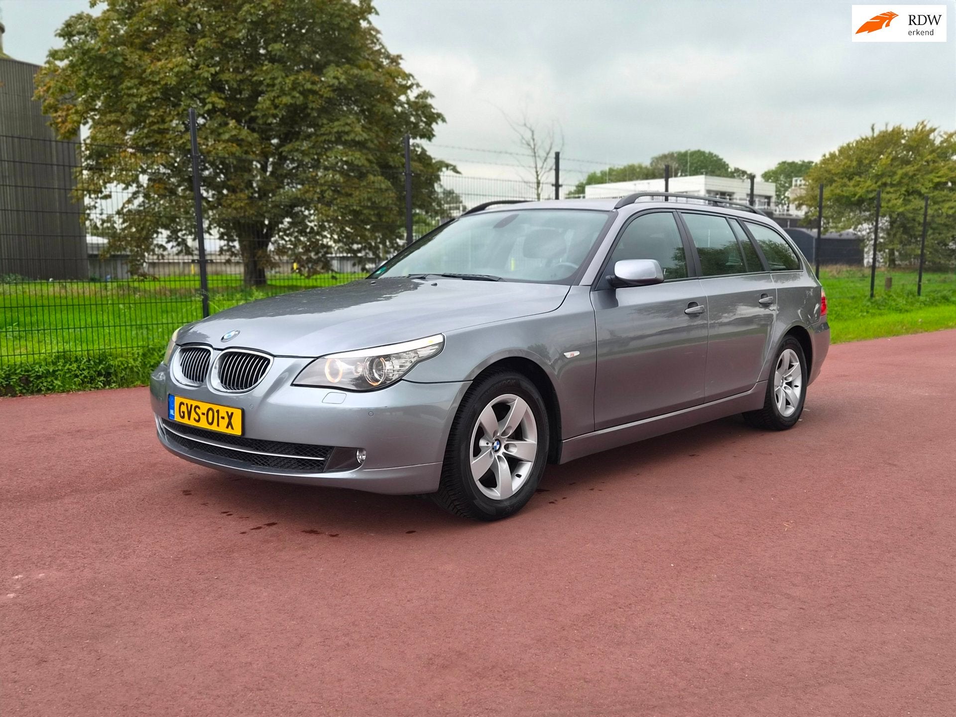 BMW 5-serie Touring 523i | 114DKM | Trekhaak |Cruise control, Auto's, Achterwielaandrijving, Leder en Stof, Xenon verlichting