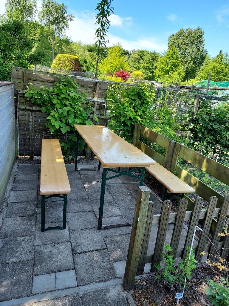 te koop biertafel met 2 bierbank, Ophalen, Zo goed als nieuw, Hout