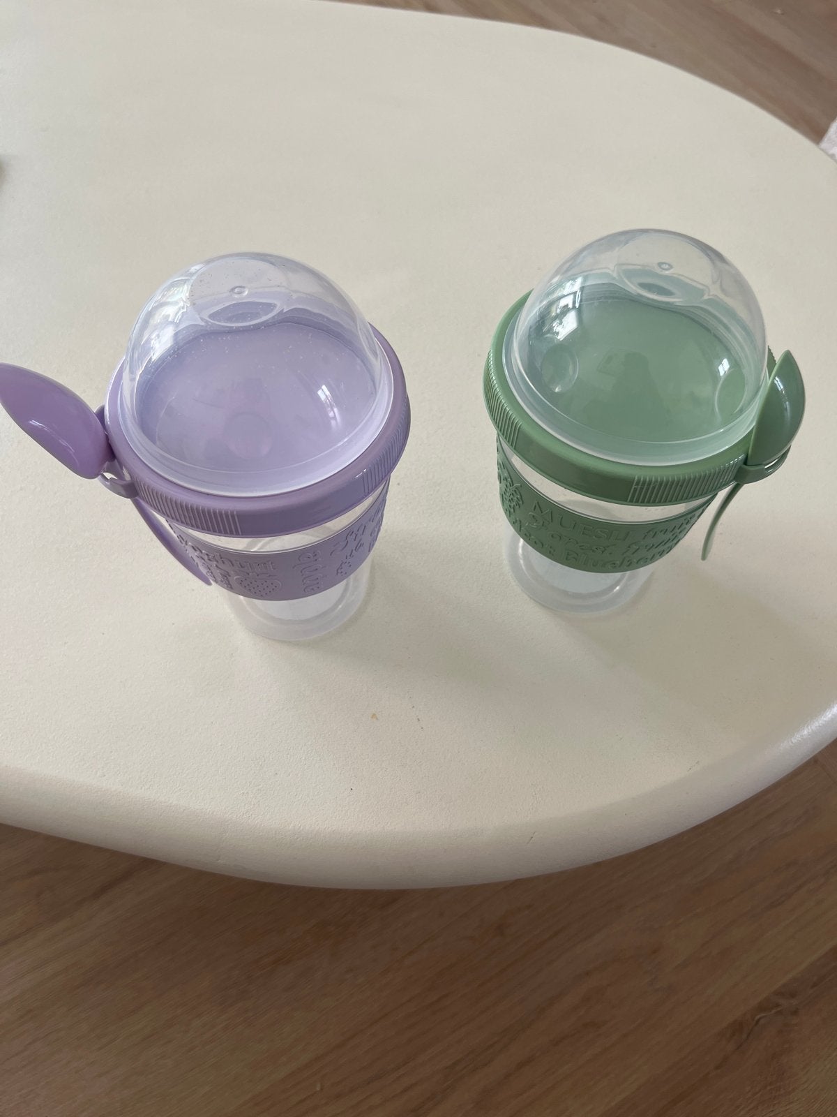 Yoghurtbekers met lepel - 2 stuks, Ophalen of Verzenden, Gebruikt