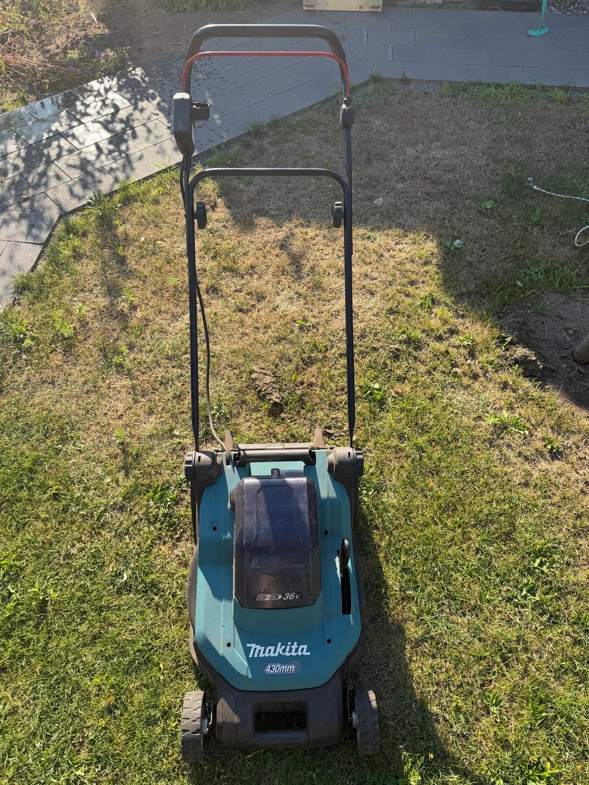Makita DLM432 Accu-grasmaaier 430mm 36V, Tuin en Terras, Grasmaaiers, Ophalen, Cirkelmaaier, Gebruikt, Accu-grasmaaier