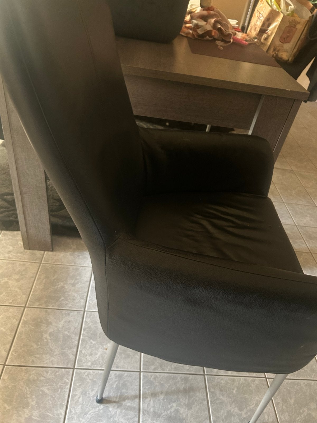 4 Zwarte leren eettafel stoelen met armleuningen, Ophalen, Gebruikt, Zwart, Leer