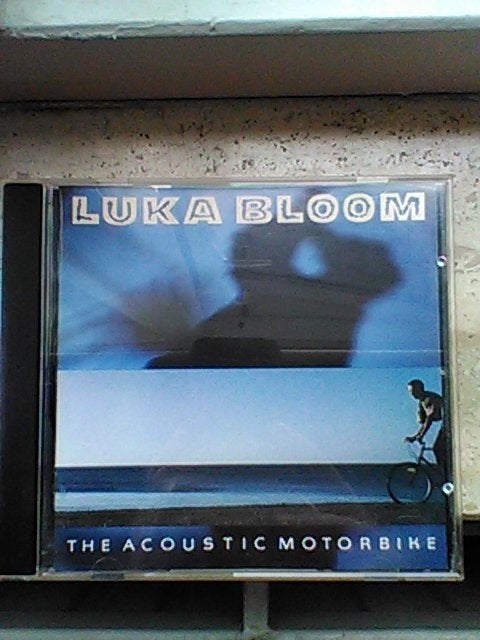 Luka Bloom - The acoustic motorbike, Ophalen, 1990 - 1999, Zo goed als nieuw