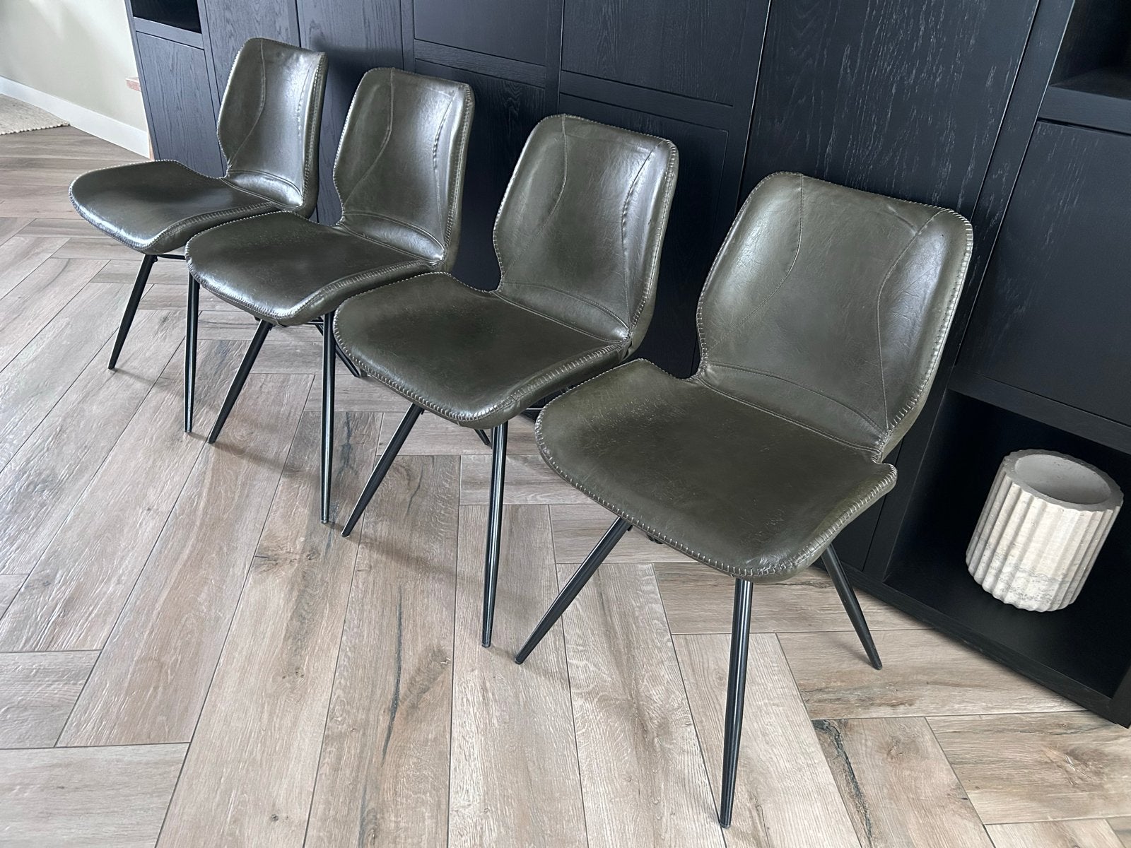 Set van 4 donkergroene eetkamerstoelen van vega-leer, Ophalen, Kunststof, Gebruikt, Overige kleuren