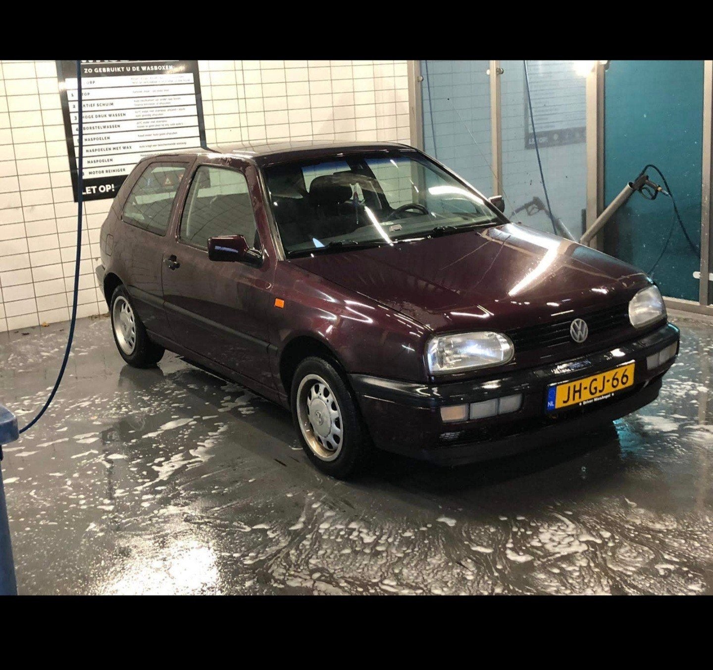 Volkswagen Golf 1.8 GL 66KW AUT E2 1994 Rood, Auto's, 4 cilinders, 1039 kg, Origineel Nederlands, 1200 kg