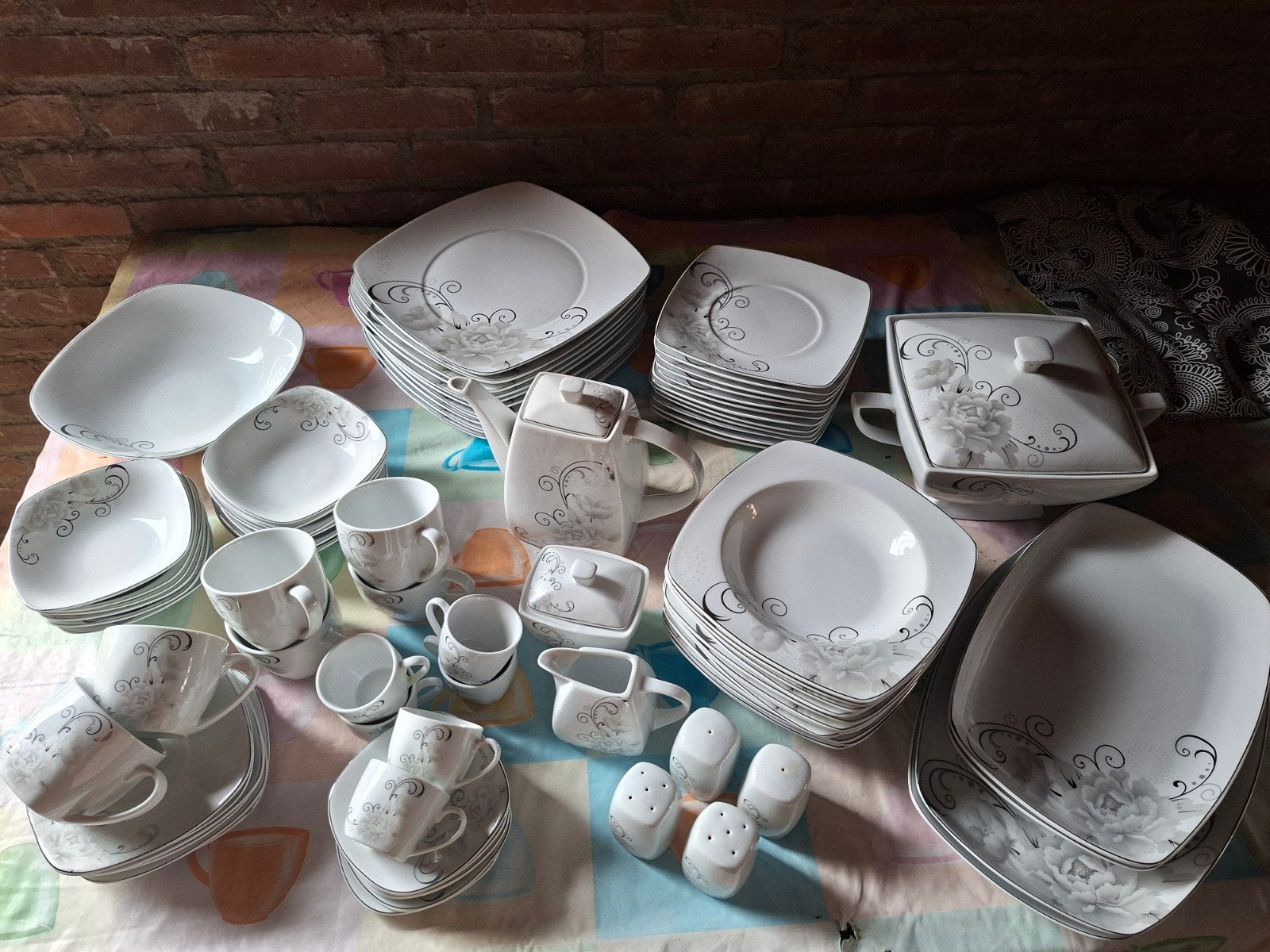 Uitgebreid Cinar Porseleinen Servies - Zo goed als nieuw, Ophalen
