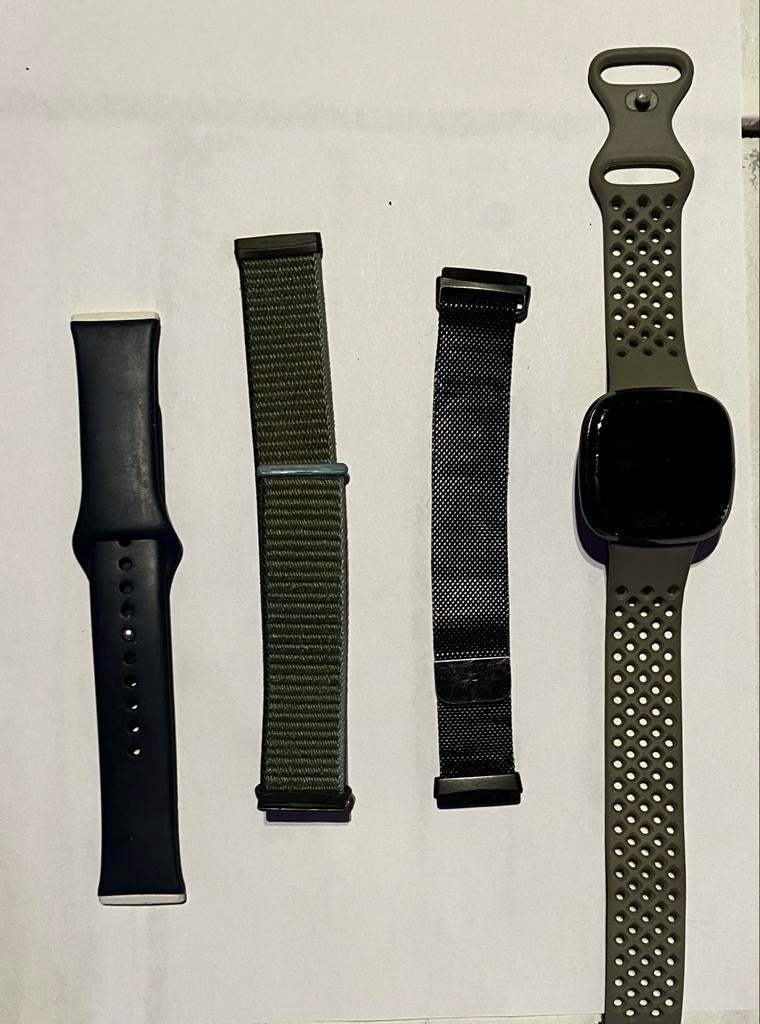 Fitbit Sense met extra bandjes en oplader, Gebruikt, Hartslag, Zwart, Ophalen of Verzenden