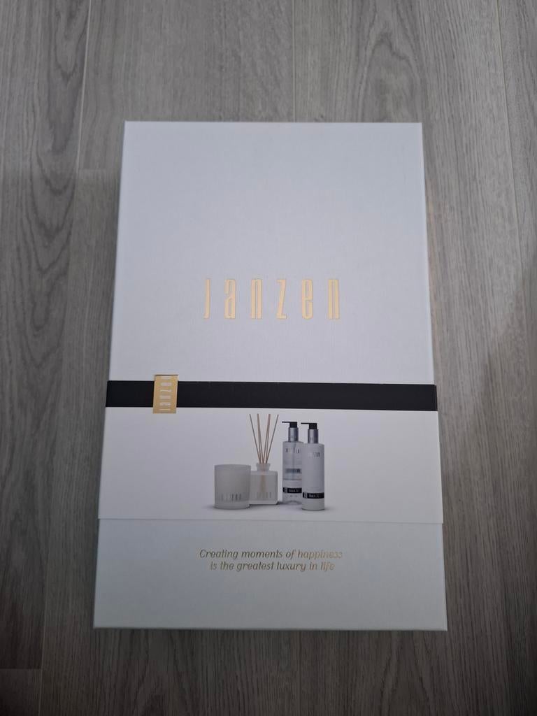 Janzen Black 22 Luxe Cadeauset - Nieuw, Sieraden, Tassen en Uiterlijk, Uiterlijk | Lichaamsverzorging, Ophalen of Verzenden, Nieuw