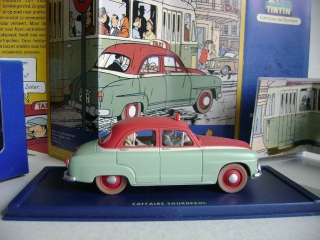 Kuifje auto Nr.021A De Simca-taxi, Verzamelen, Ophalen of Verzenden, Kuifje, Zo goed als nieuw, Overige typen