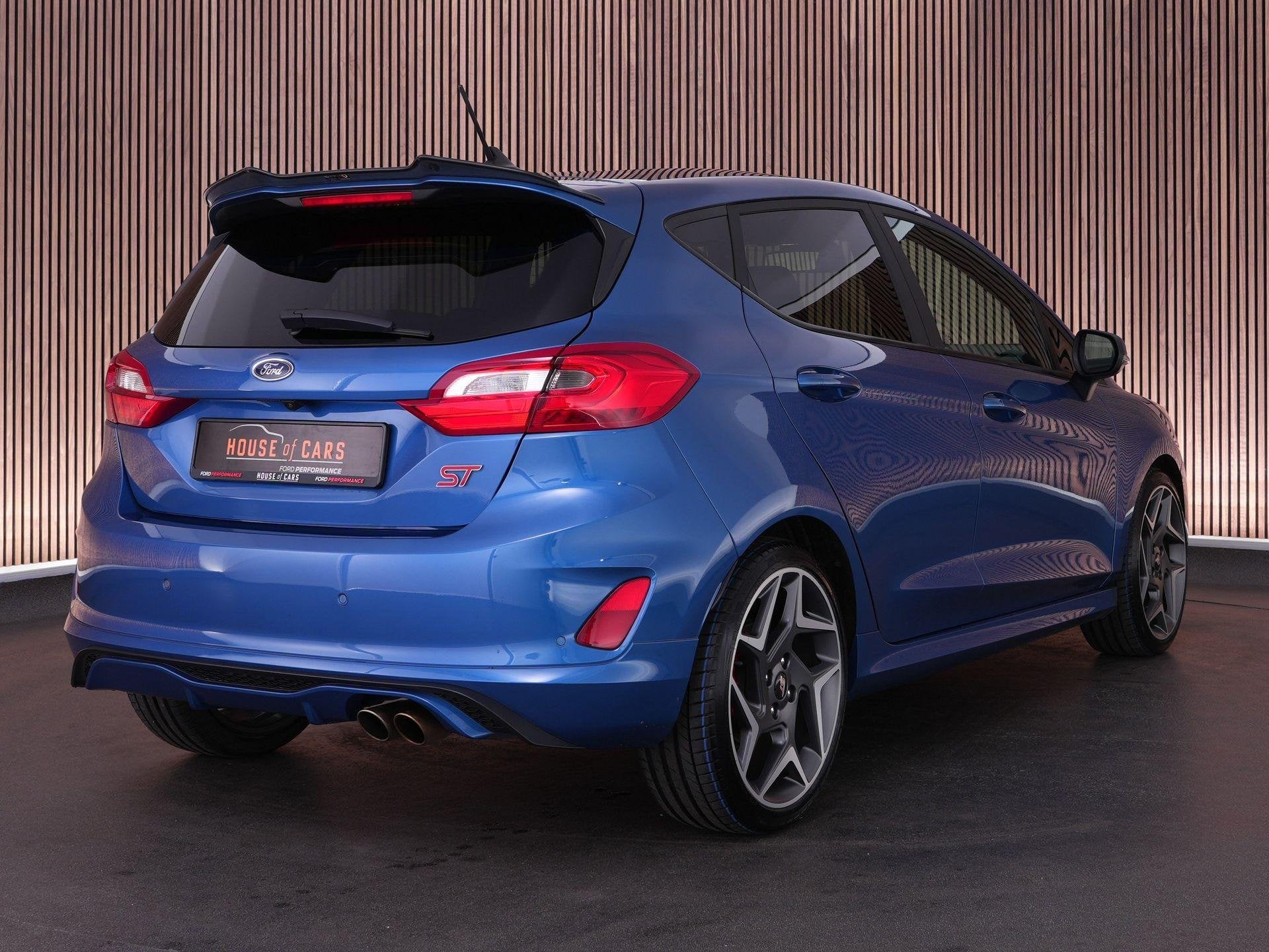Ford Fiesta ST-3 1.5 200pk |B&O|blind spot|Apple Carplay|par, Voorwielaandrijving, 1188 kg, Blauw, Leder en Stof