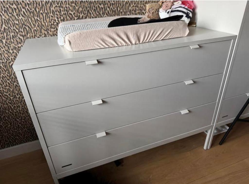 Prachtige Kidsmill babykamer | Ledikant + Commode, Huis en Inrichting, Ophalen, Zo goed als nieuw