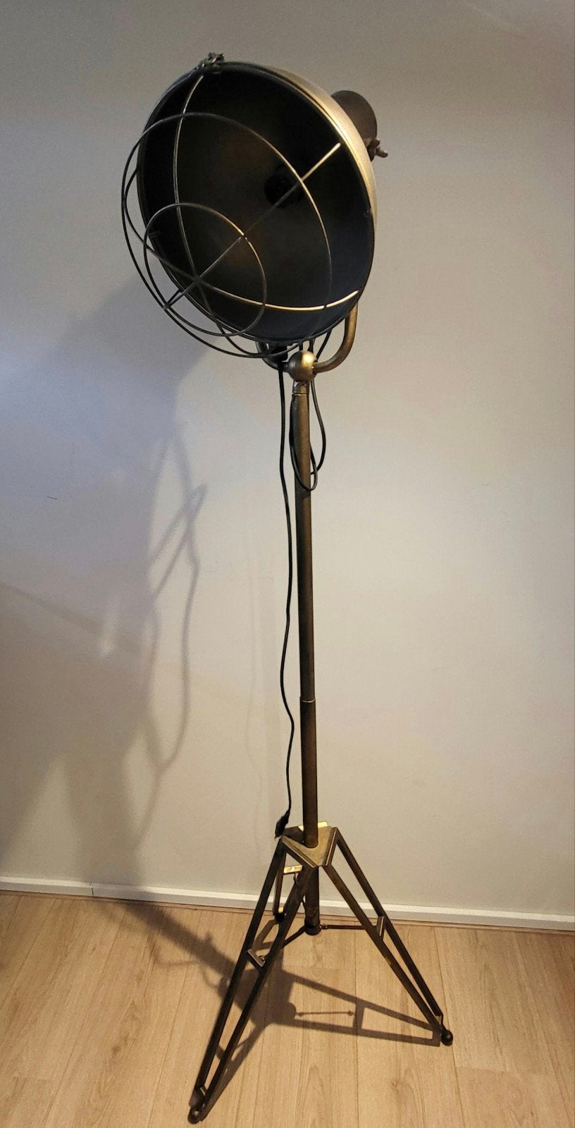 Industriële vloerlamp, Ophalen, Overige materialen, E27 (groot), Zo goed als nieuw
