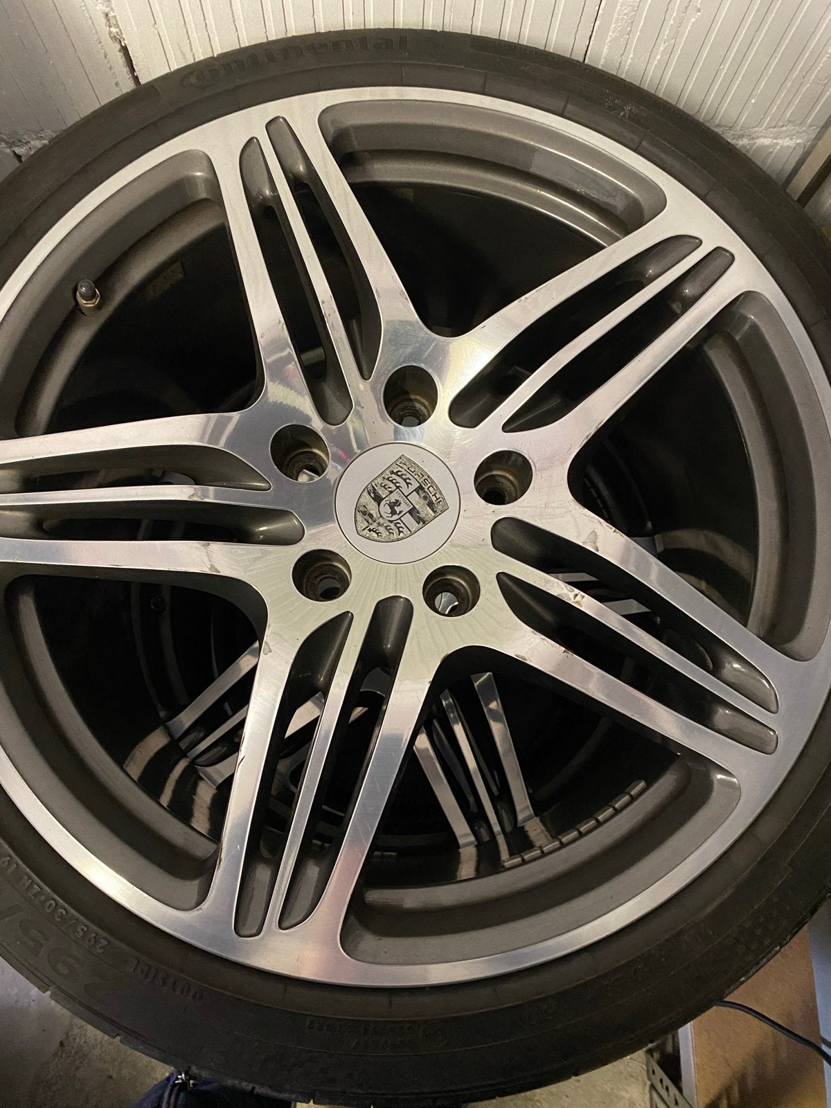 Porsche 19 inch velgen met Continental zomerbanden, Auto-onderdelen, Banden en Velgen, Gebruikt, Banden en Velgen, 235 mm, Personenwagen