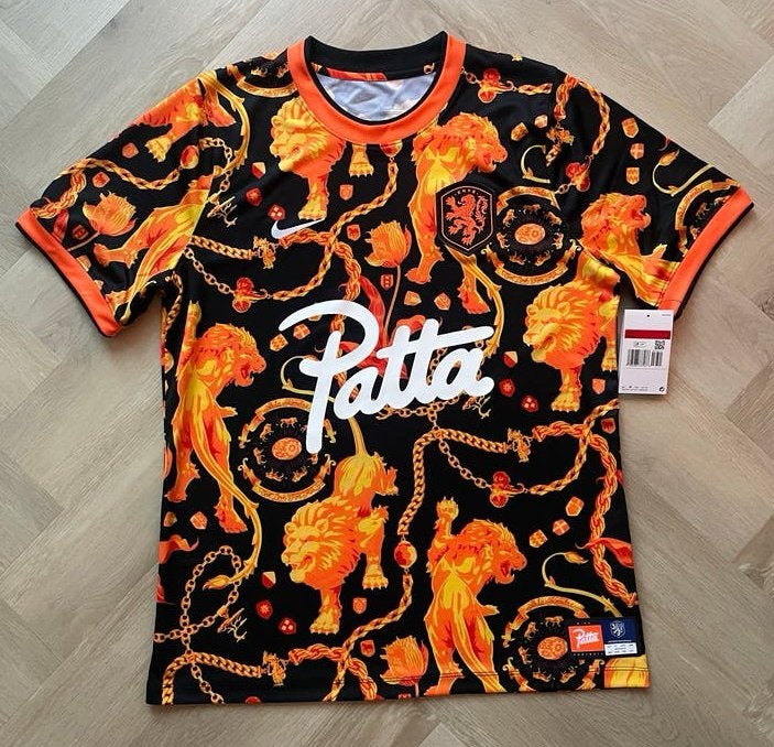 Patta x Nike KNVB WK 2026 Shirt Maat L 100% Origineel, Kleding | Heren, T-shirts, Ophalen of Verzenden, Nieuw, Maat 52/54 (L)