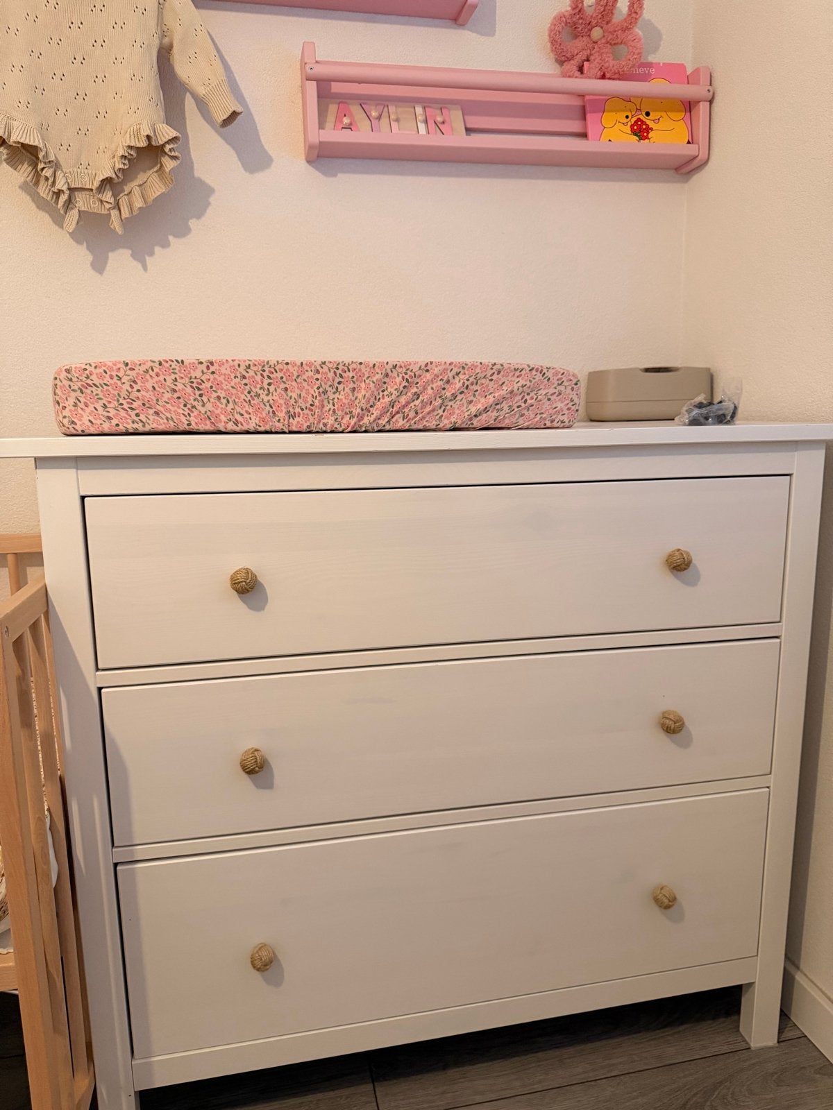 Ikea commode in nette staat met originele knoppen 108x96cm, Ophalen, 50 tot 70 cm, Zo goed als nieuw, 75 tot 100 cm