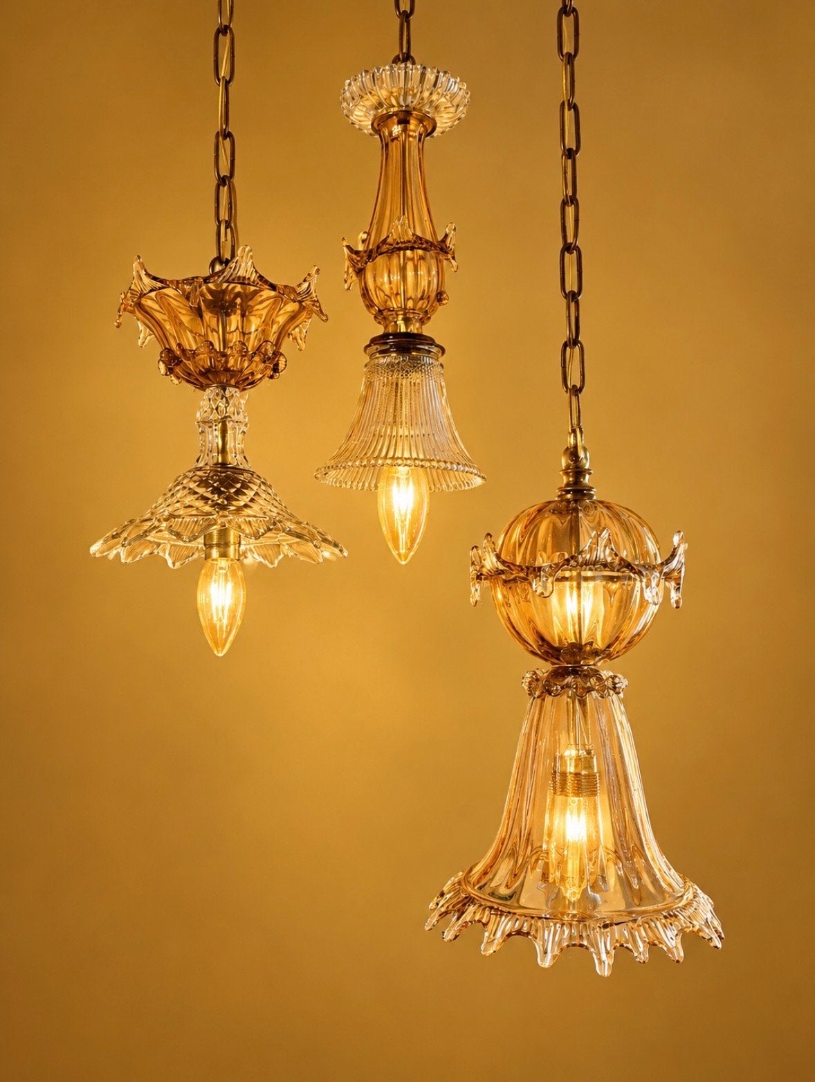 Set van 3 Vintage Amberkleurige Glazen Hanglampen van Murano, Ophalen of Verzenden