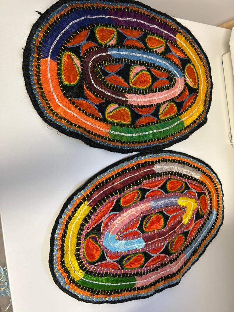 2 Ovale Kussenslopen met Zijde Draad Decoratie - 42x28 cm, Ophalen, Nieuw, Overige kleuren, Overige vormen