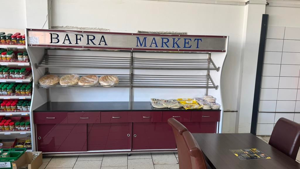 Wandkoeling Vleeskoeltoonbank baklava en brood stelling, Zonder vriesvak, 200 liter of meer, Zo goed als nieuw, 160 cm of meer